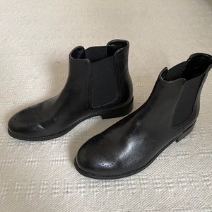 CINTI black ankle booties - leather. Barely worn